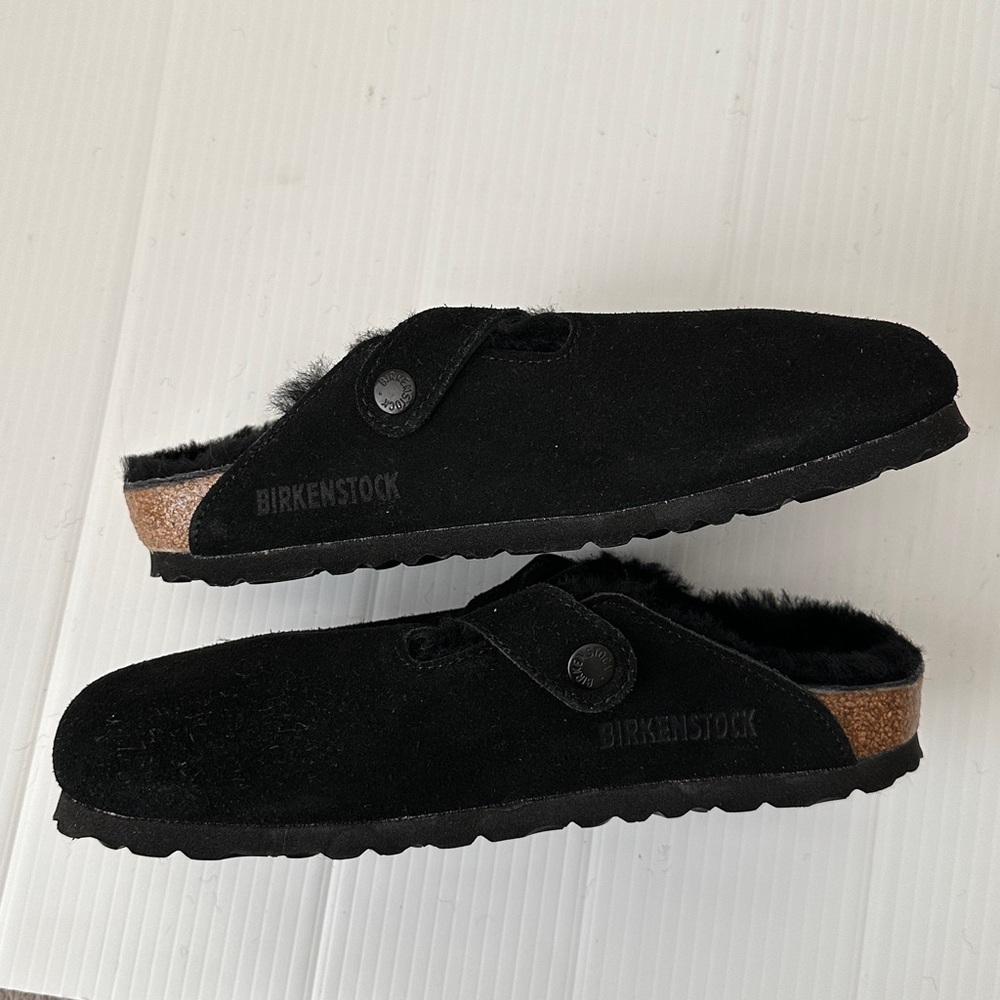 Birkenstock NWOB Boston Shearling Clogs Black, 6-6.5 (37) - Picture 10 of 12